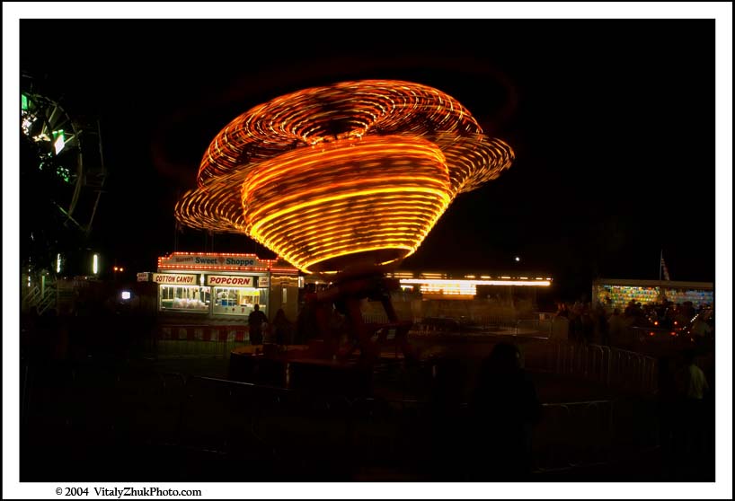 SouthwickCarnivalFireWorks2004 18CWX
