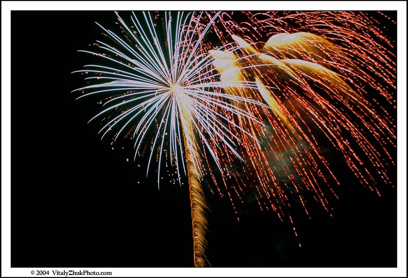 SouthwickCarnivalFireWorks2004 48CWX