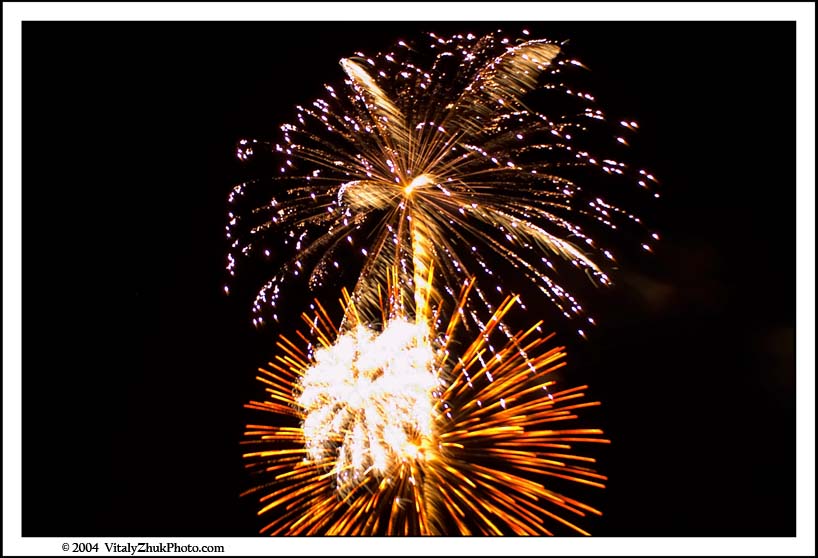 SouthwickCarnivalFireWorks2004 50CWX