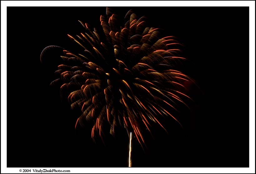 SouthwickCarnivalFireWorks2004 83CWX