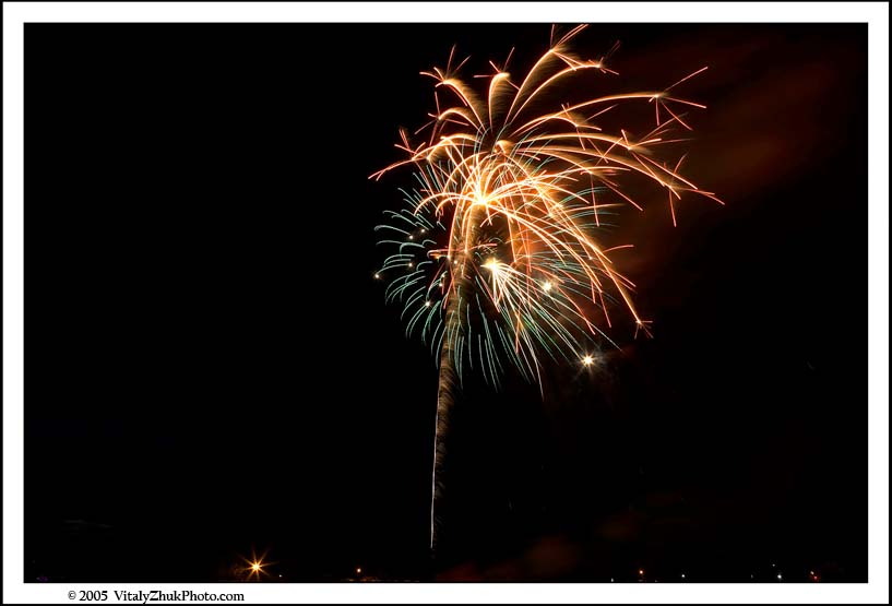FireWorks 2005 080CWX